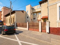 Parcul Carol Townhouse urban renovat Rond Regina Maria